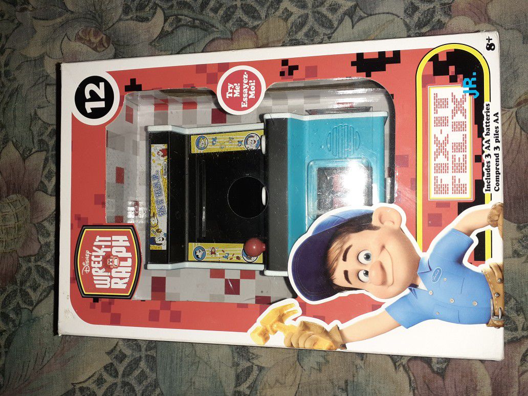 Wreck-It Ralph Fix-It Felix mini arcade game