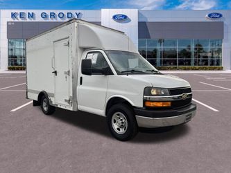 2023 Chevrolet Express Commercial Cutaway