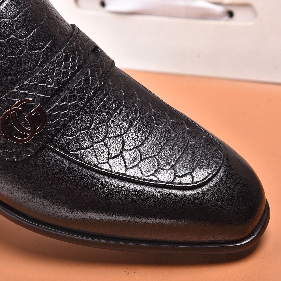 GG Men’s Leather Shoes With Box 2026 New