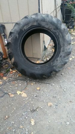 17.5x24 backhoe tire