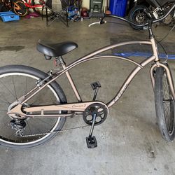 Electra Cruiser 7 Beach Cruiser Bike – 7 Speed – Excellent