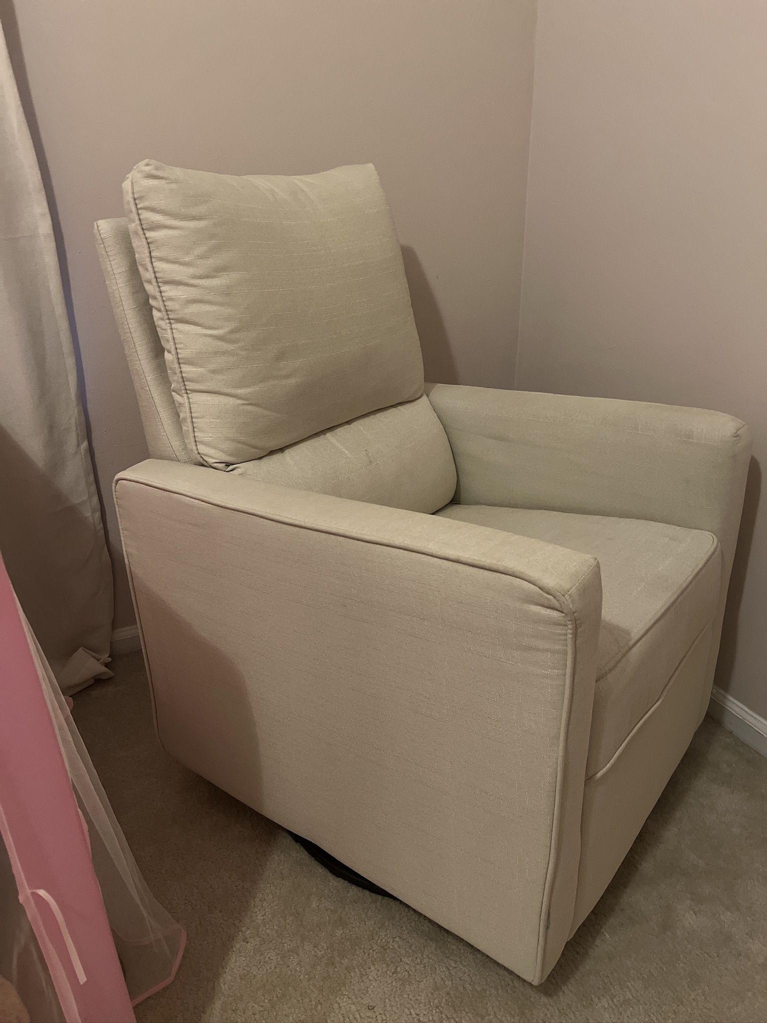 DaVinci Gabby 360° Swivel Glider Nursery Chair in Natural Oat