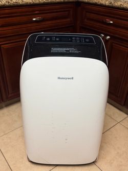 Honeywell HL10CESWK 10, 000 BTU Portable Air Conditioner, Fan, and Dehumidifier