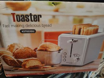 Brand new silver toaster