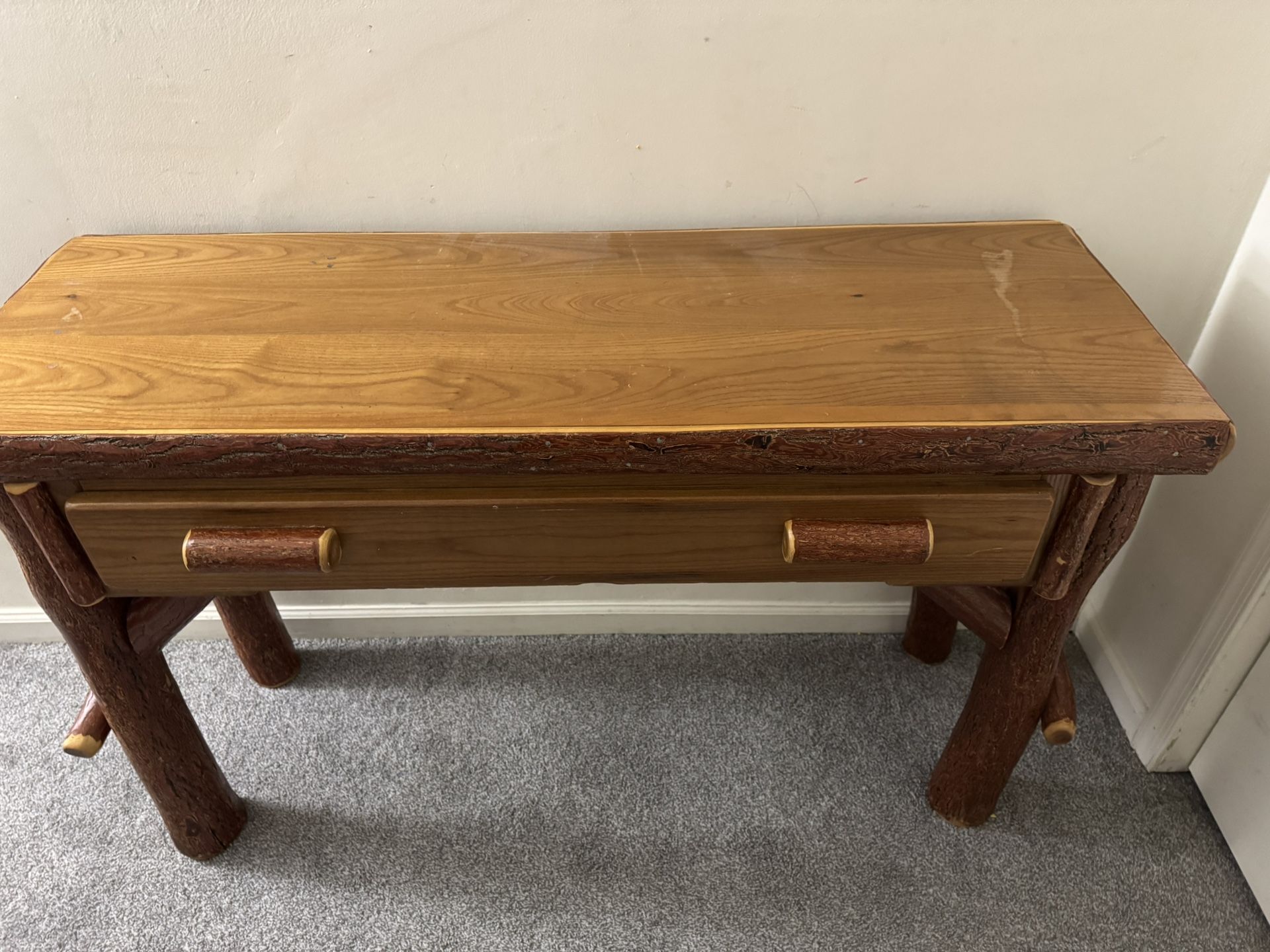 Wooden TV Table Stand with Drawer - Sturdy