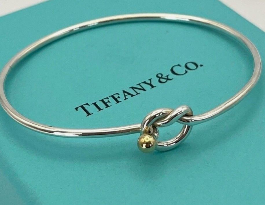 Tiffany & Co Love Knot Bangle