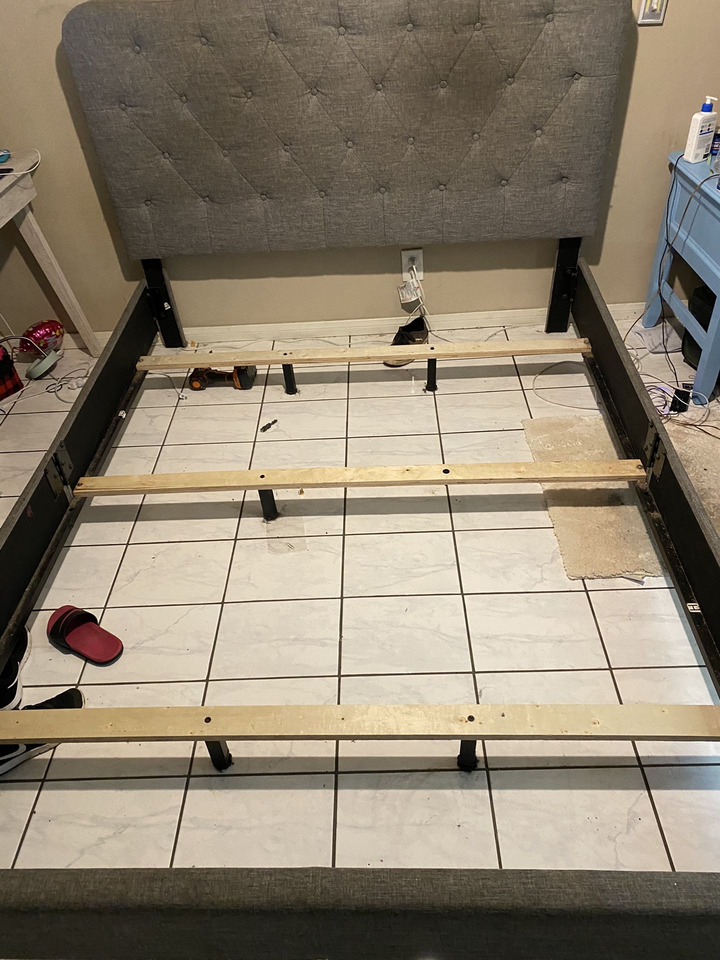 Queen Bed