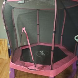 7ft Trampoline 