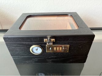 Tesonway Glass Top Desktop Humidor with Lock & Hygrometer