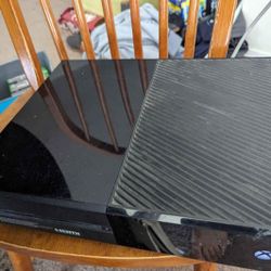 Xbox One Console 500GB  with Controller