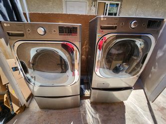 LG washer and dryer set