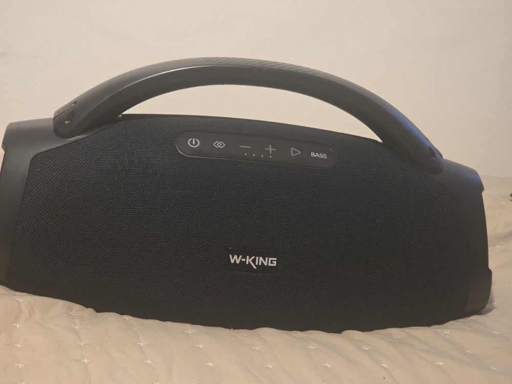W-King X20 Portable Bluetooth Speaker NEW