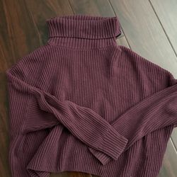 Women hollister cropped sweater