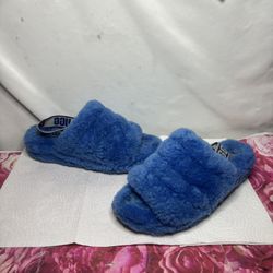 Women’s Ugg Sandals 