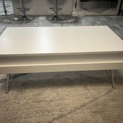 Adjustable Height Coffee Table – White – Good Condition