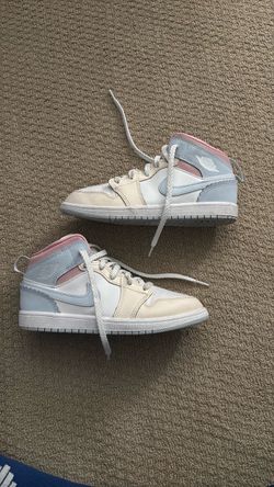 Shoes Jordan 1 (size 3y)