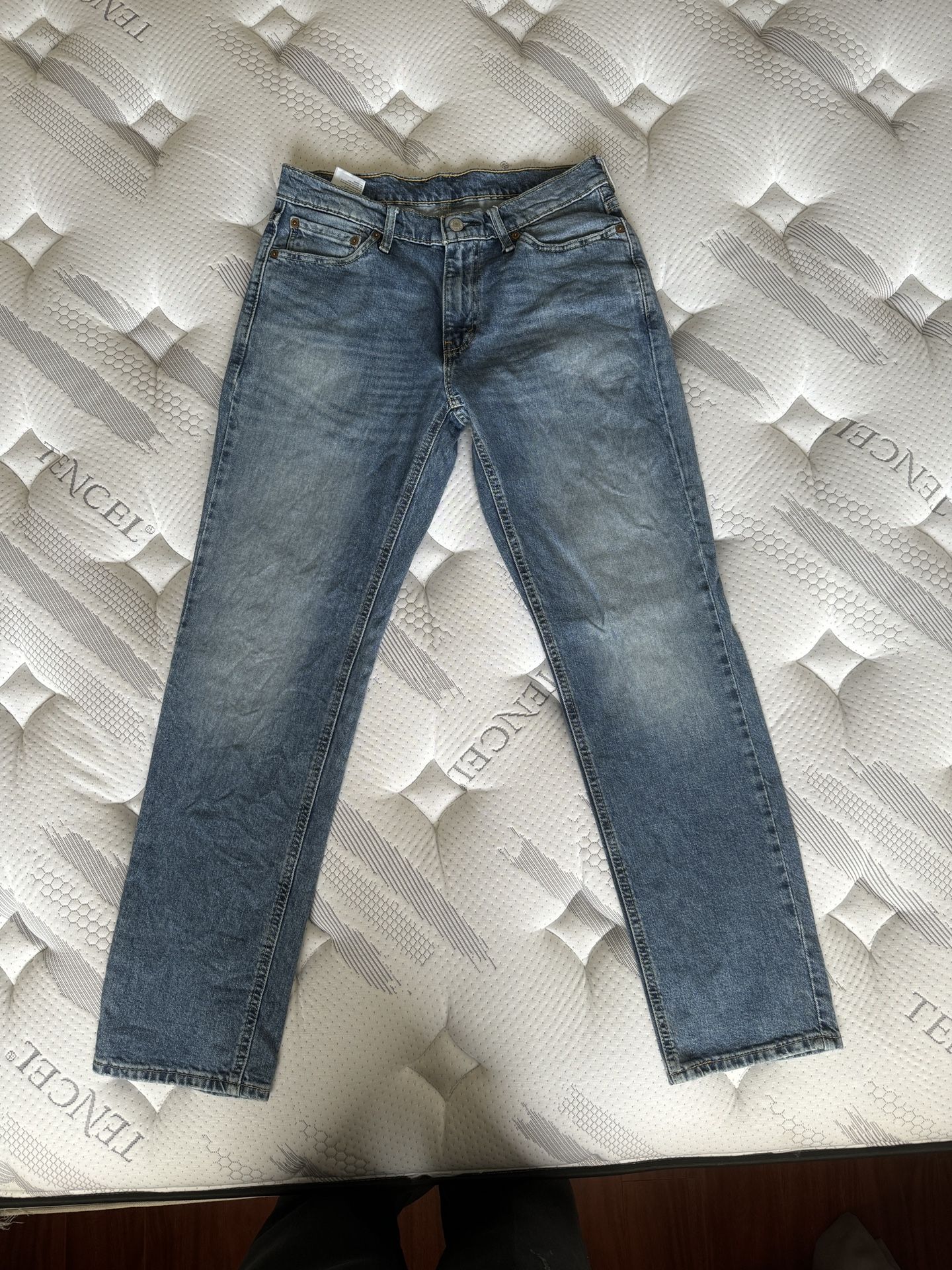 levis 541