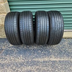 235 60 18 Michelin