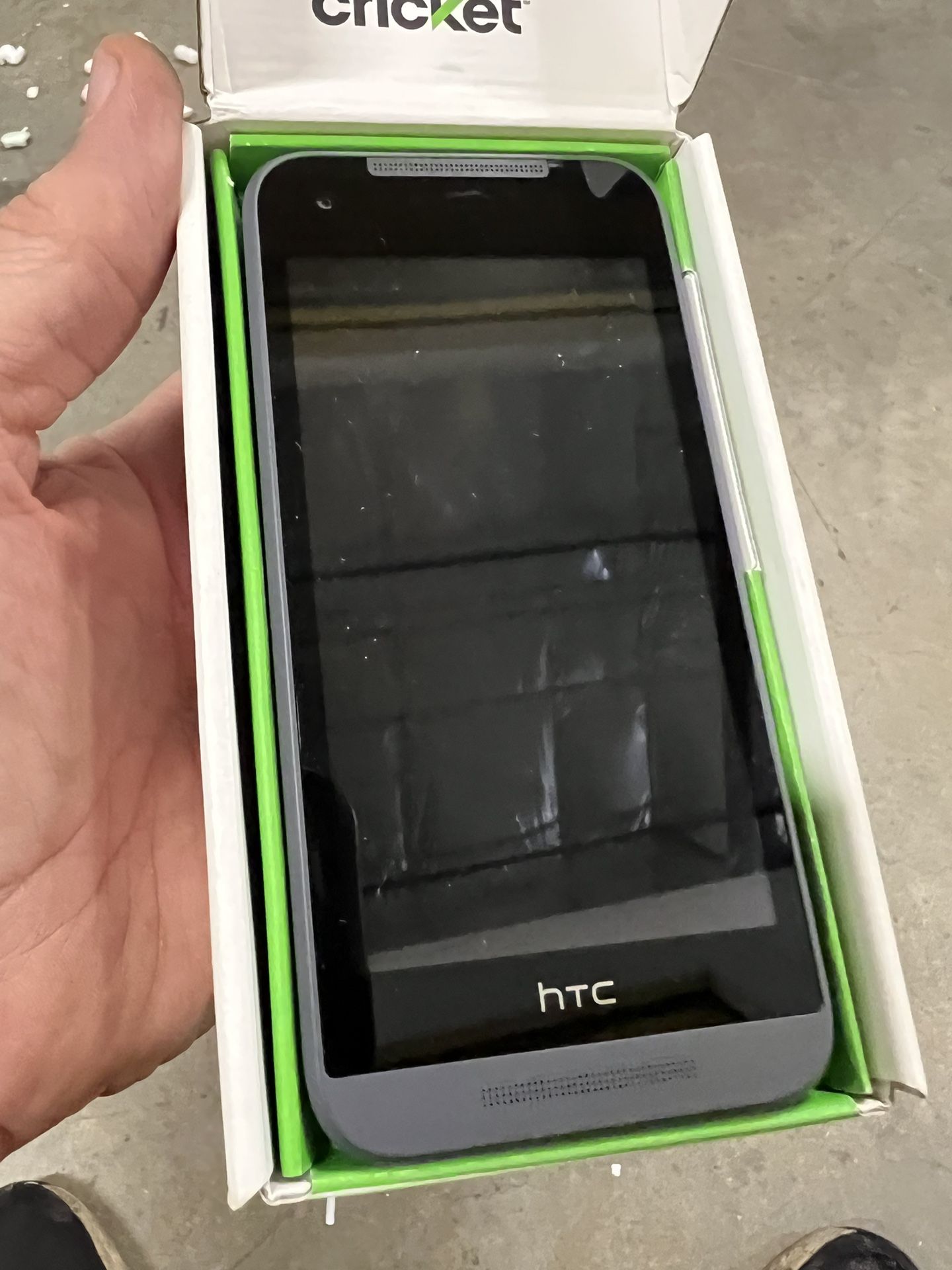HTC Desire 520 Cricket Phone