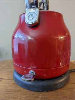 KitchenAid 1.25-Liter Electric Kettle-Empire Red