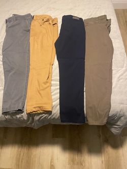Men’s Pants 4 Pair Great Condition Used