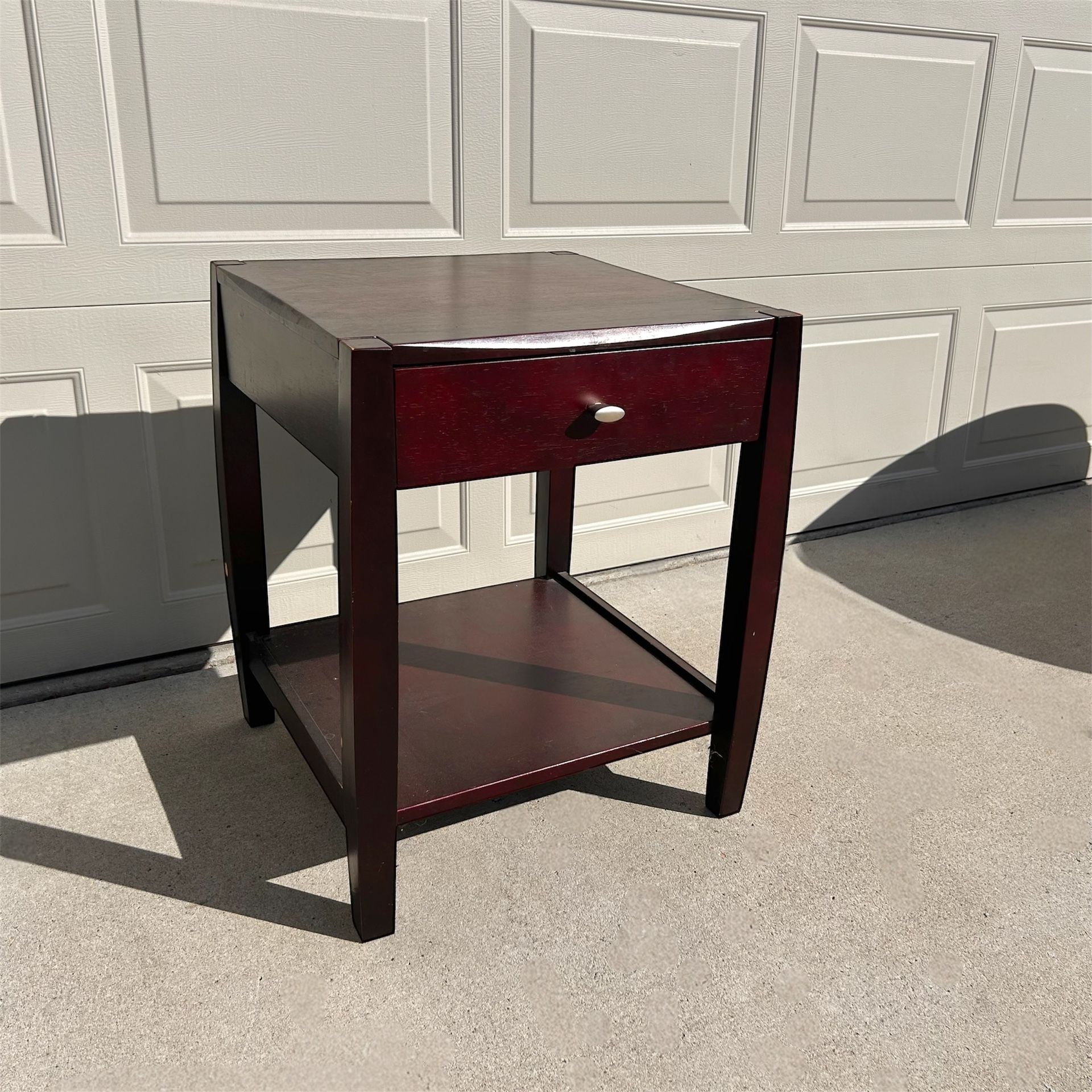 Solid Wood End Table w/ drawer