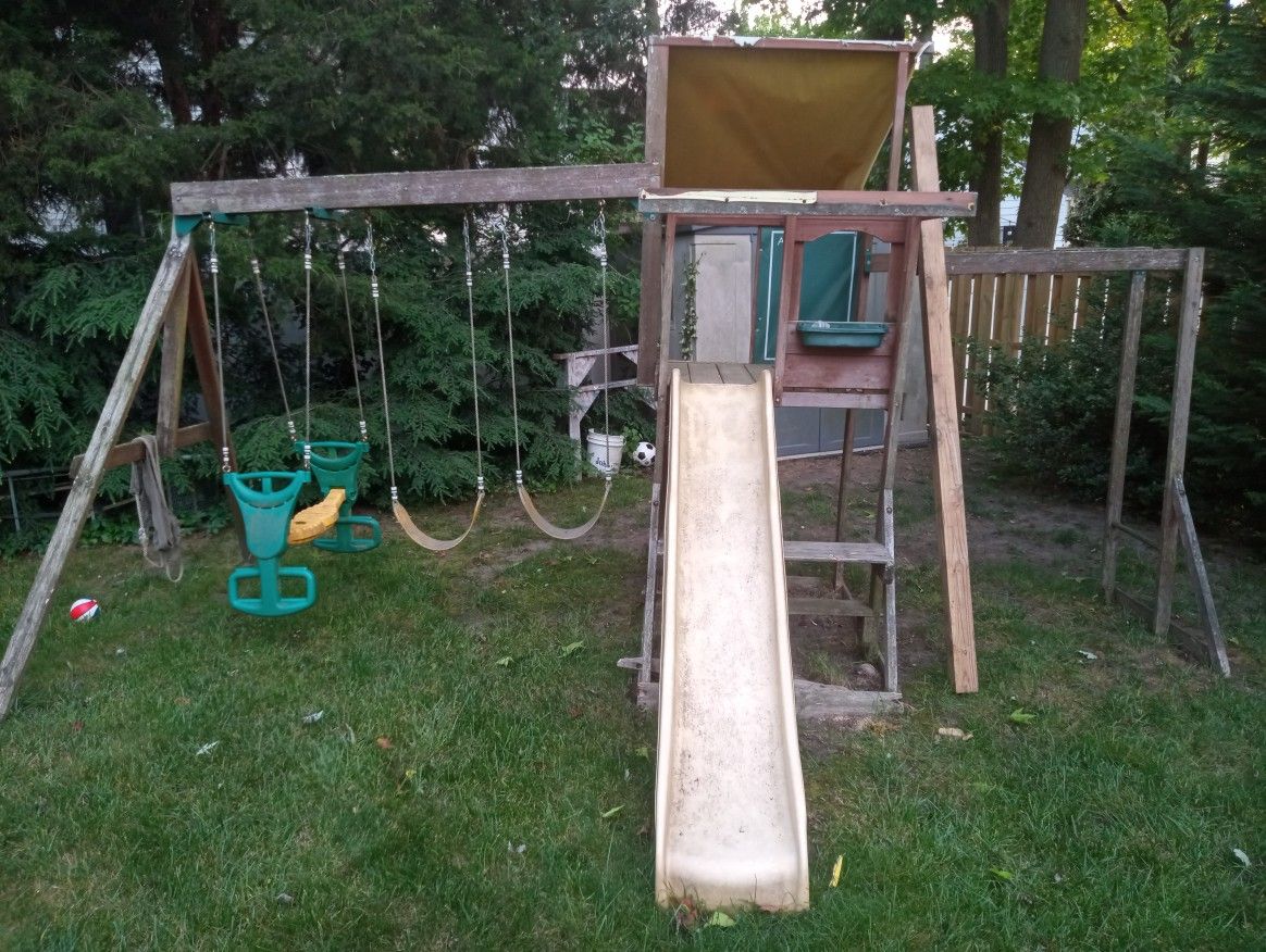 Swing Set Free 