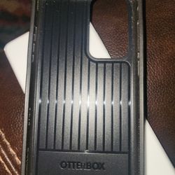 S22 Ultra Otterbox Case Black