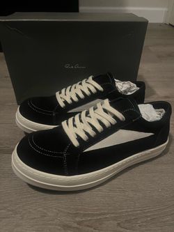 RICK VANS BLACK SIZE 8-12 MEN’S