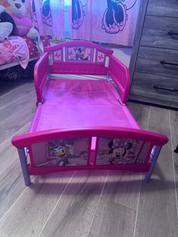 Disney Minnie Mouse Toddler Bed
