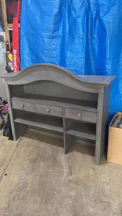 Dresser Hutch