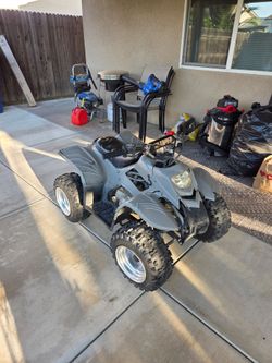 Kids quad (doesn't turn on got wrecked)