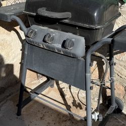 Yarbrough / Album MOVING REDUCED FROM $65. To Now $45.  For A 3 Burner Grill Works Excellent !!  