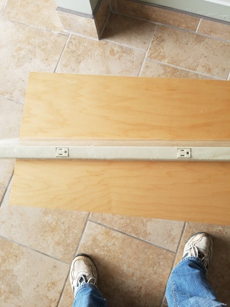 Plugmold Multioutlet Assembly