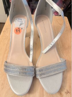 Women’s Grey high heels