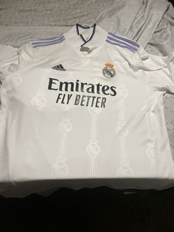 Real Madrid Home Jersey 22/23 Replica 