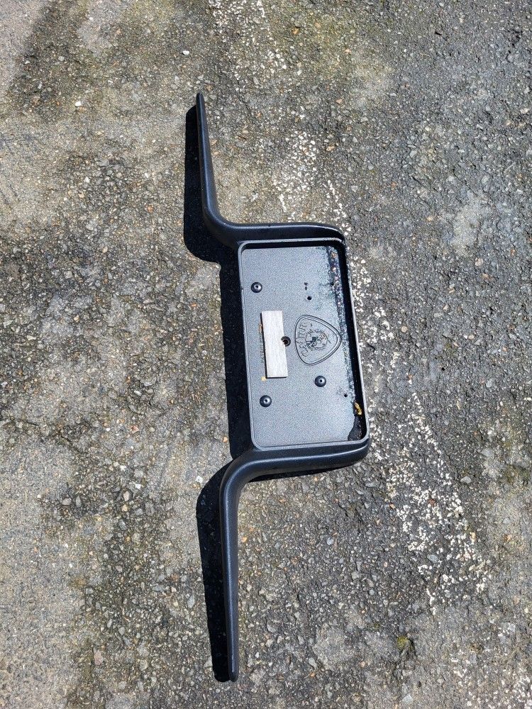 License Plate Bracket with Dual Pod Light Mounts