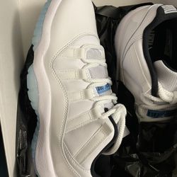 Jordan 11 Legend Blue 