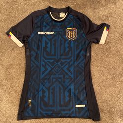New Ecuador Marathon Tee