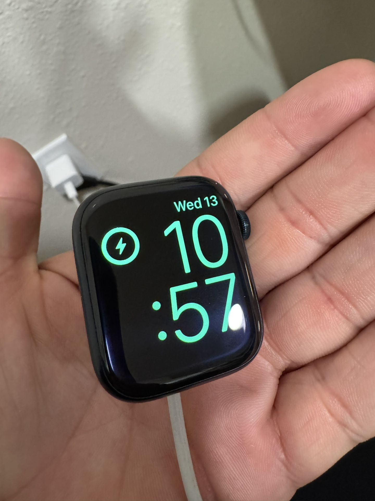 Apple Watch Series 8 45mm gps + cellular Like New