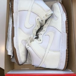 Women’s Nike Dunk High