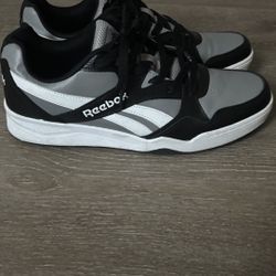 Men’s Reebok Size 9.5