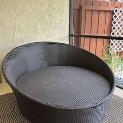 MH2G Outdoor Patio Round Rattan Lounge Chair Daybed