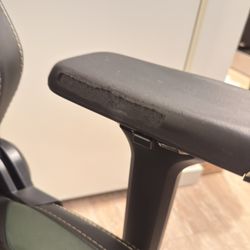 Secretlab Akali Edition Gaming Chair