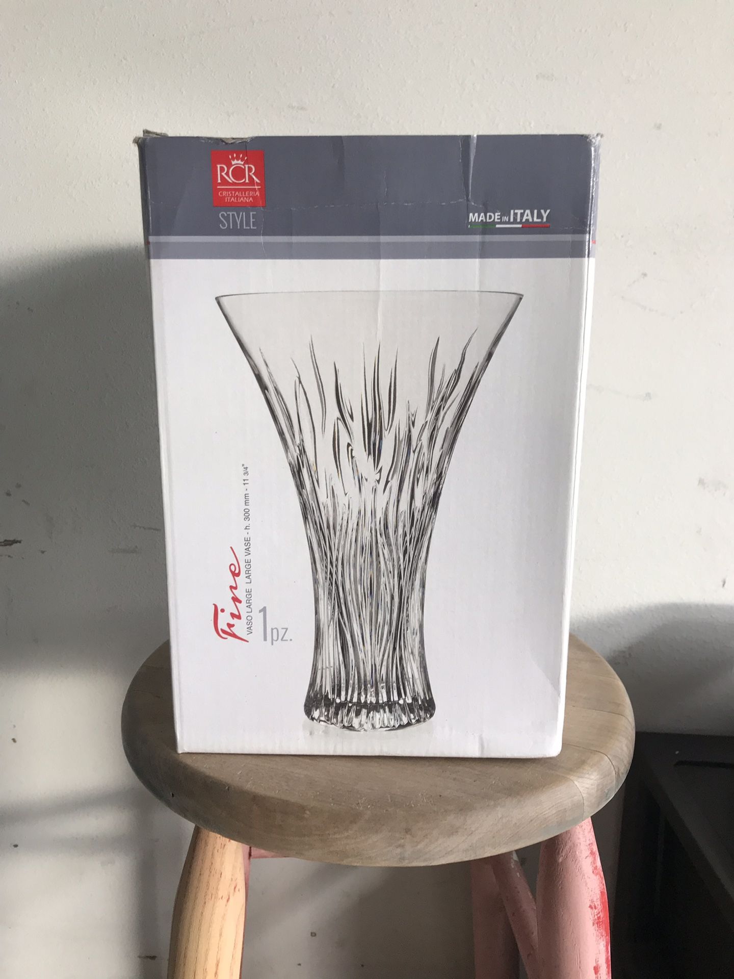Large Glass Vase (Never Used)