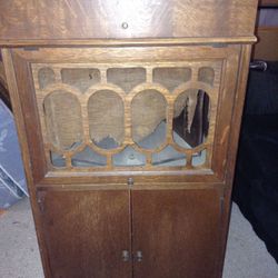 Phonograph antique record player