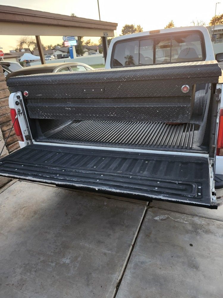 Weather Guard Truck Tool Box W/Key