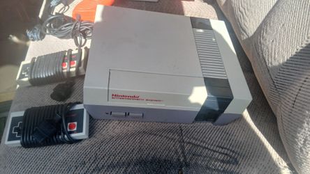 Nintendo Entertainment System NES Console Bundle