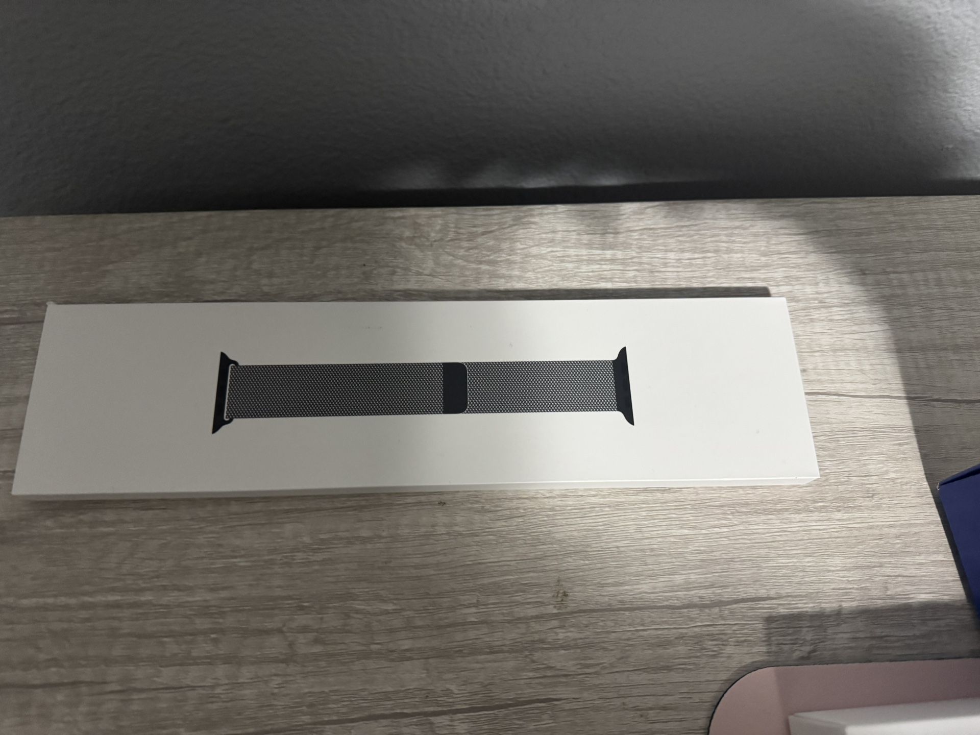 Apple Watch Space Black Milanese Loop