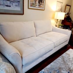 Full Size Couch 